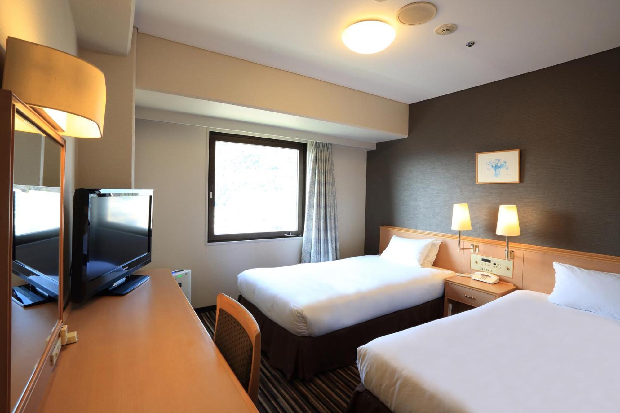 Smile Hotel Tokushima Extérieur photo