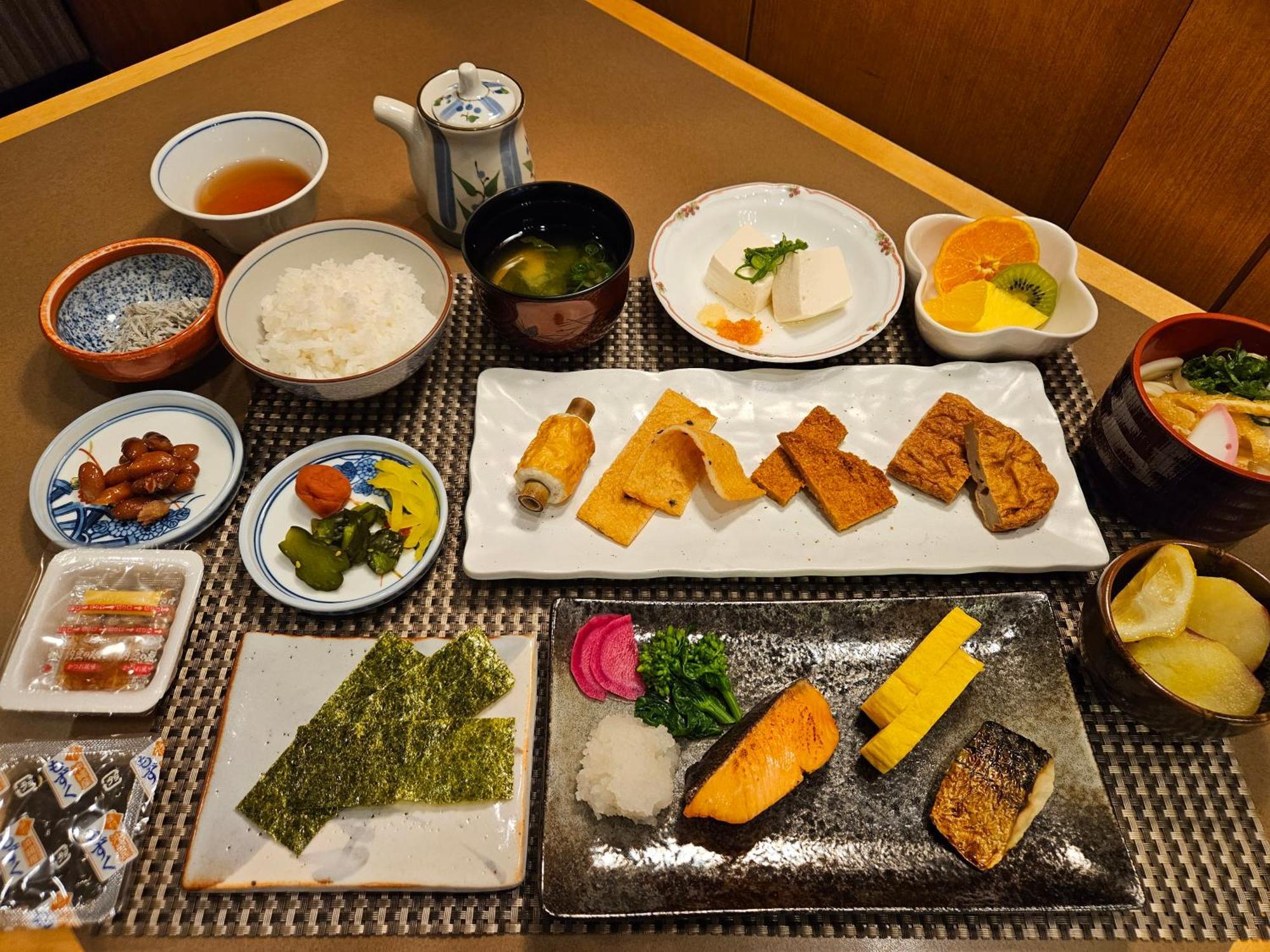 Smile Hotel Tokushima Extérieur photo